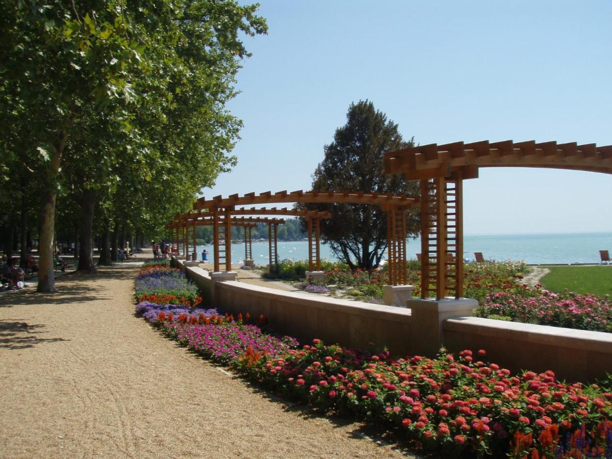 Strand Apartman Balatonfüred Exterior foto
